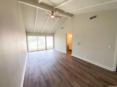 1154 S Ellison Drive San Antonio TX 78245