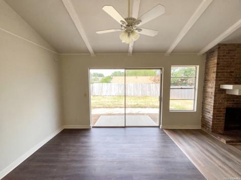 1154 S Ellison Drive San Antonio TX 78245