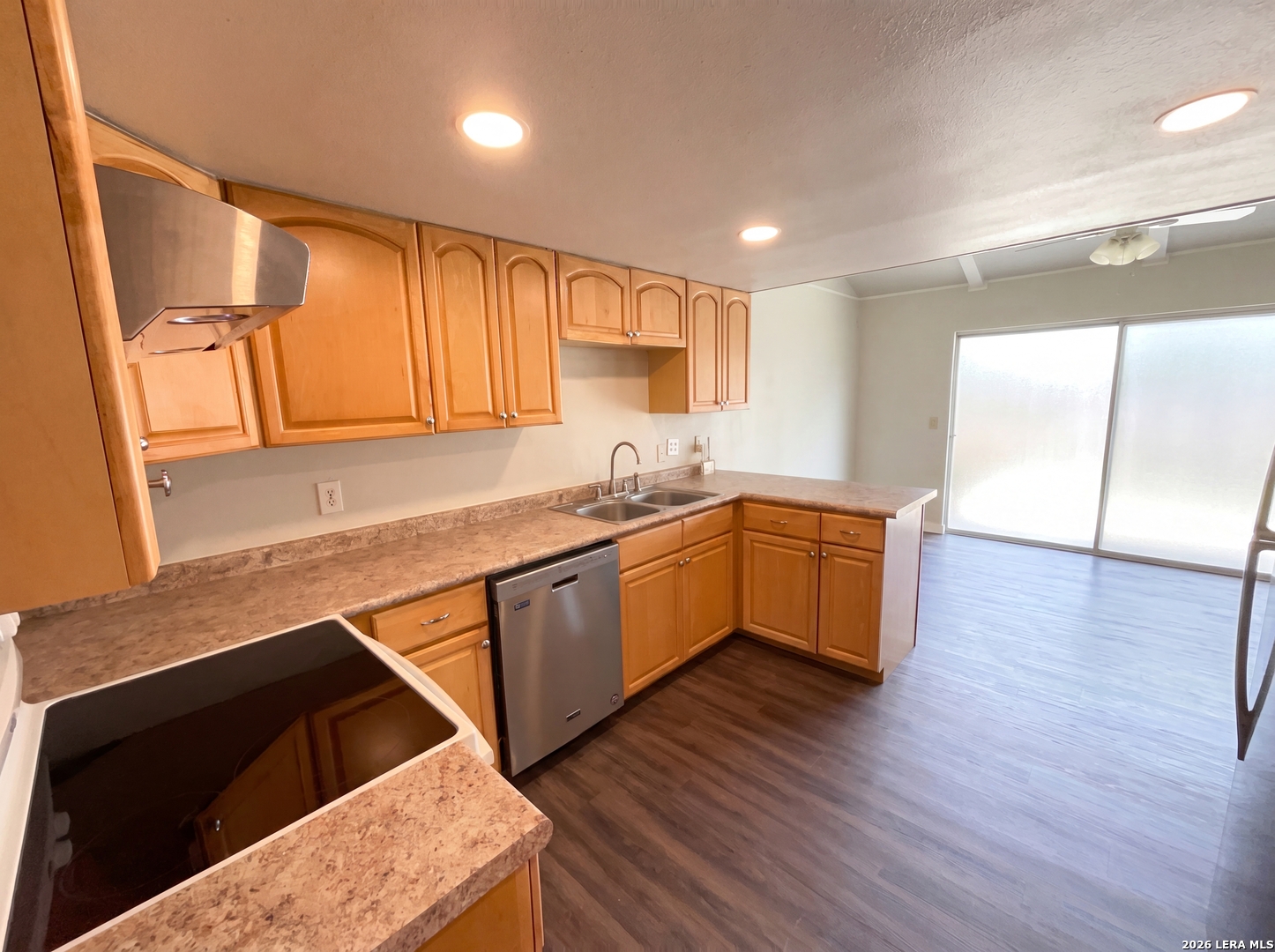1154 S Ellison Drive San Antonio TX 78245