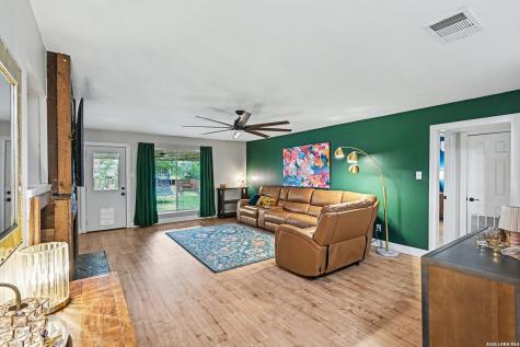 1718 Copperfield San Antonio TX 78251