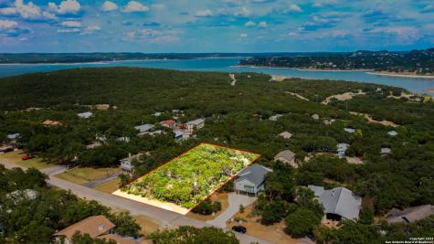 444 Lake Forest Canyon Lake TX 78133