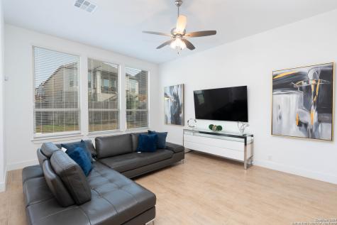 12231 Old Gage Ranch San Antonio TX 78245