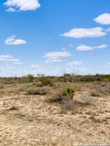 6462 Fm 1144 Karnes City TX 78118