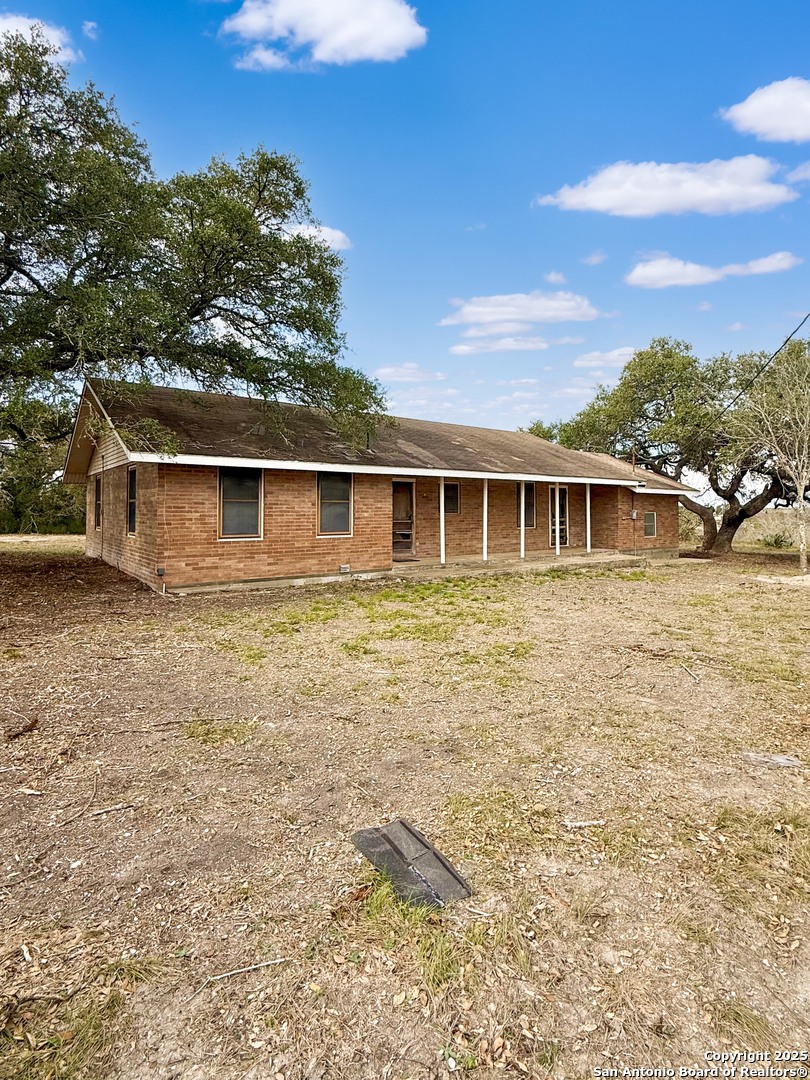 6462 Fm 1144 Karnes City TX 78118