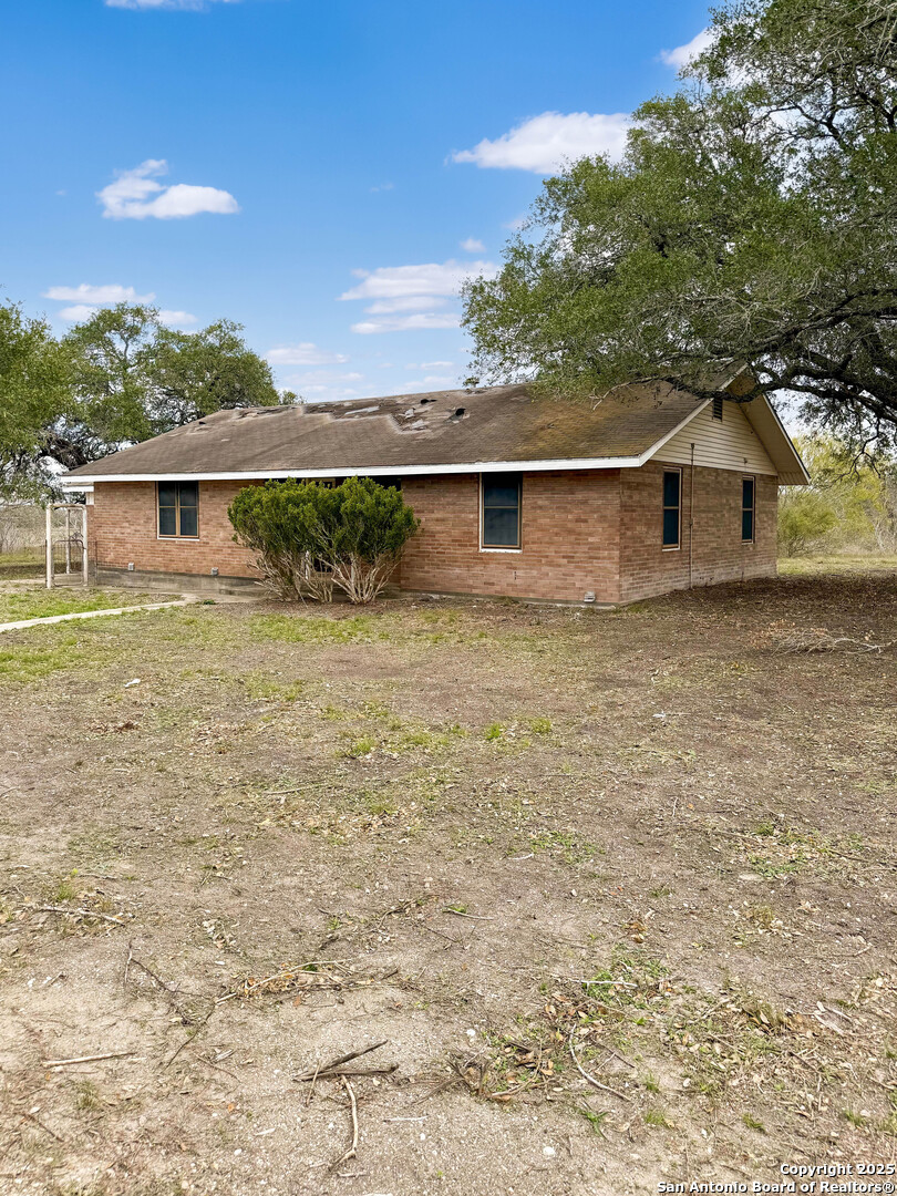6462 Fm 1144 Karnes City TX 78118