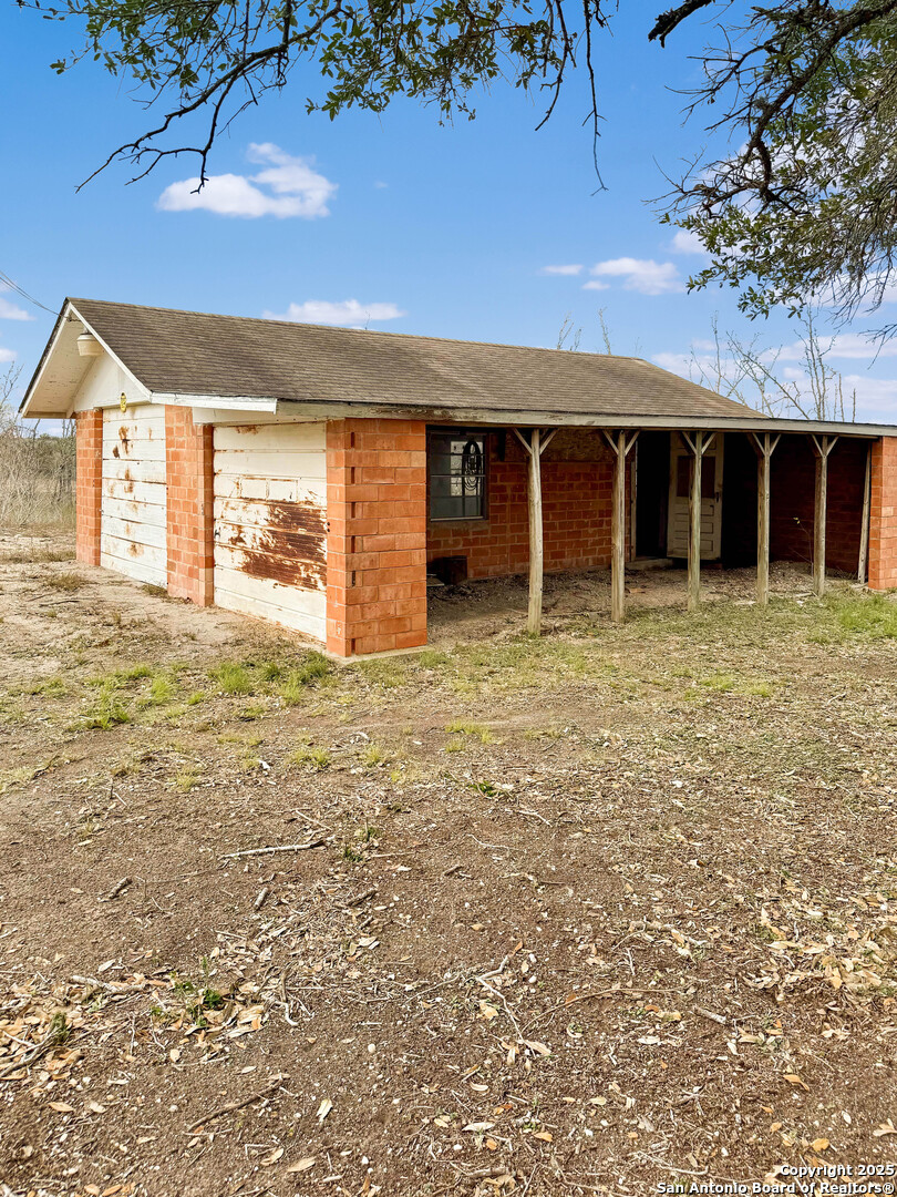 6462 Fm 1144 Karnes City TX 78118