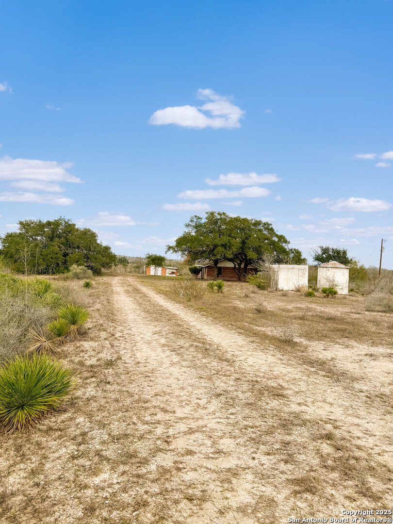 6462 Fm 1144 Karnes City TX 78118