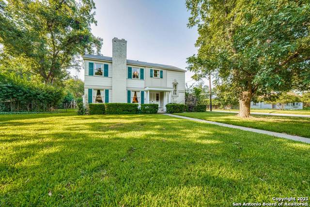 400 Canterbury Hill Street Terrell Hills TX 78209