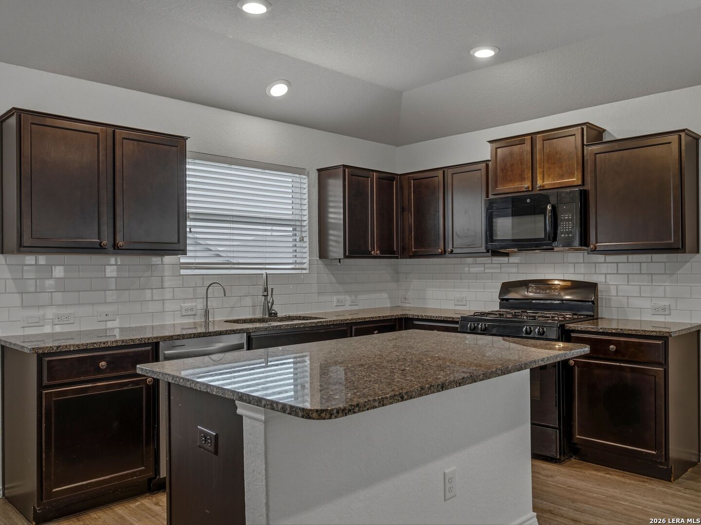 9722 Marbach Garden San Antonio TX 78245