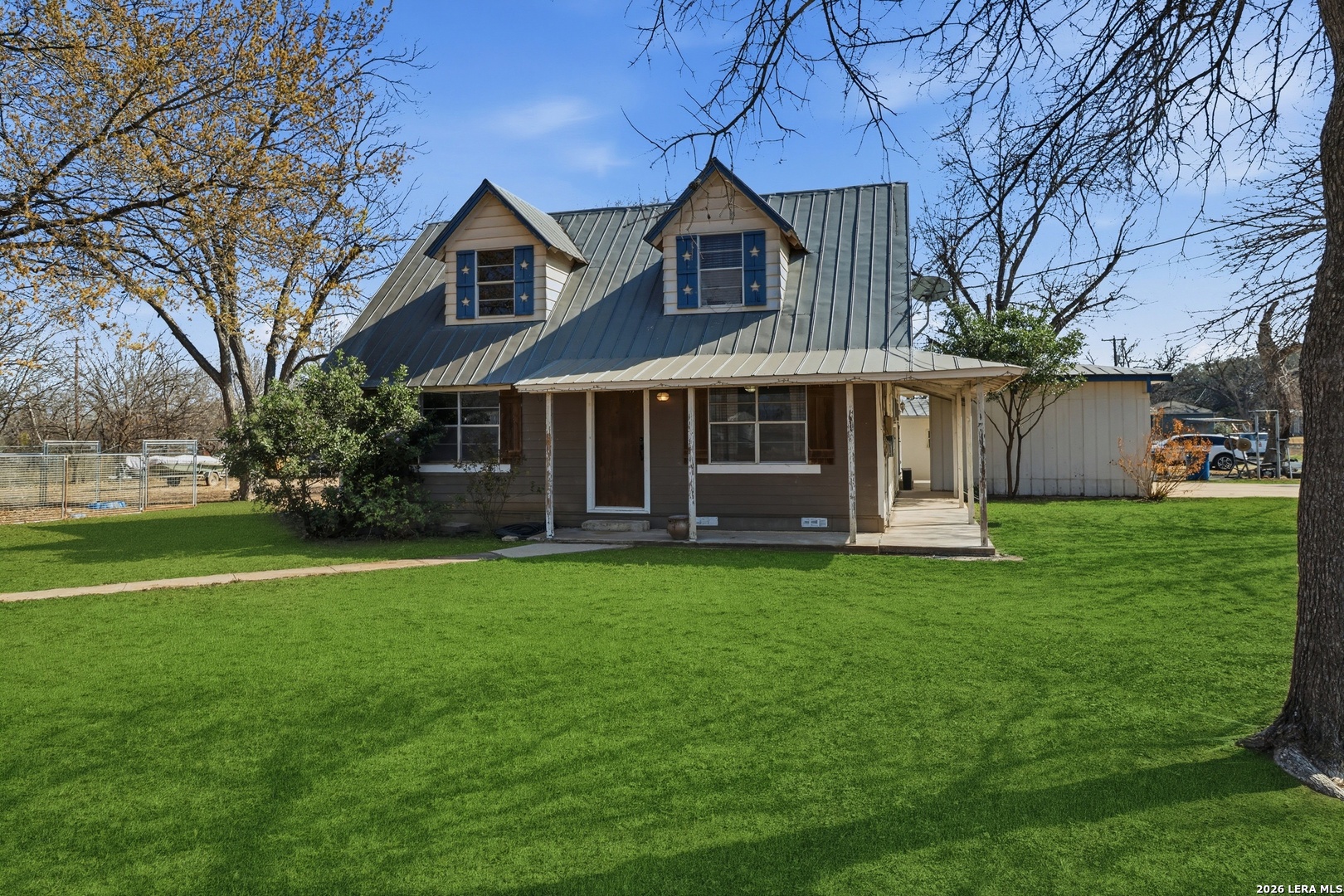 16040 Keller Lacoste TX 78039