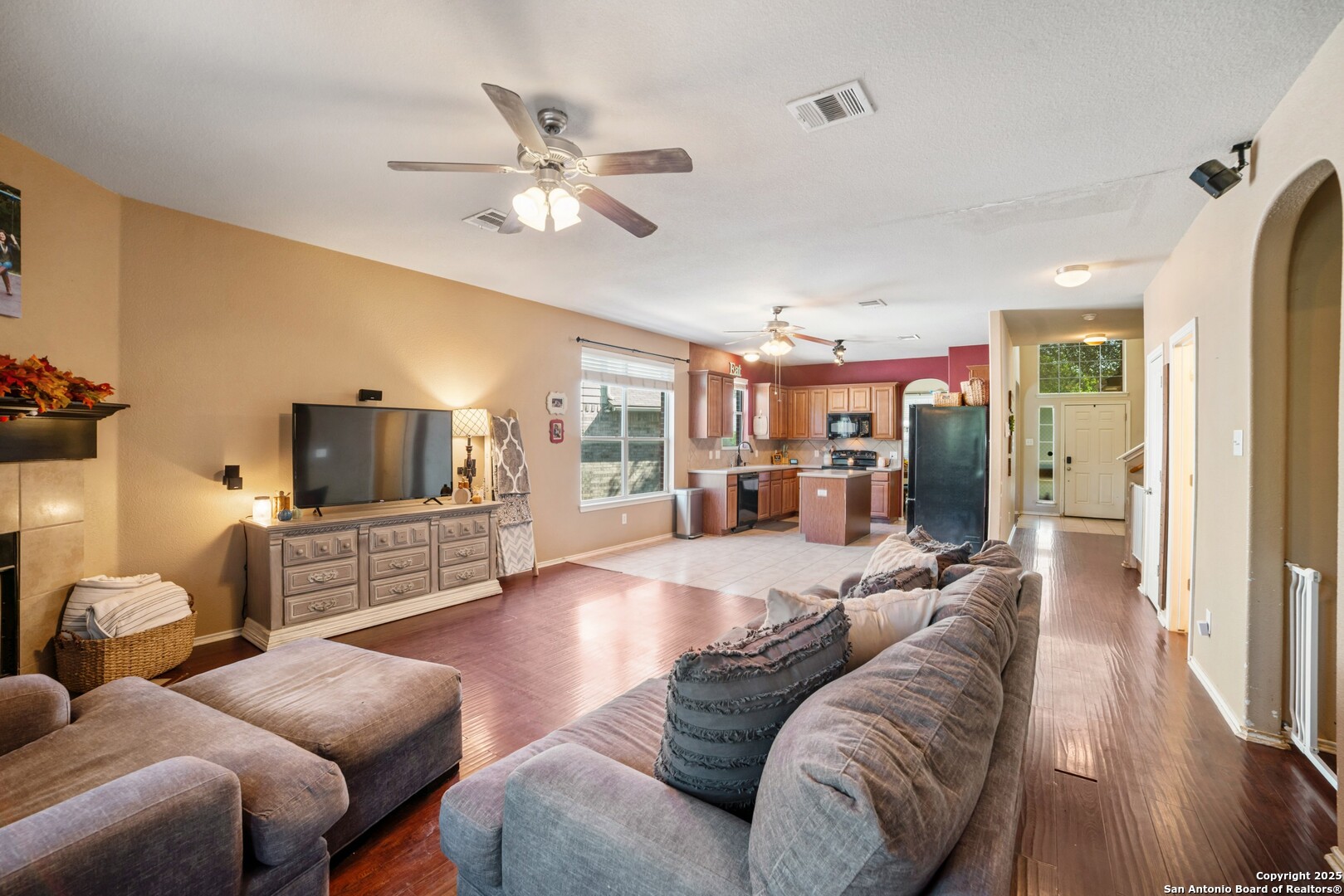 811 Point Springs San Antonio TX 78253