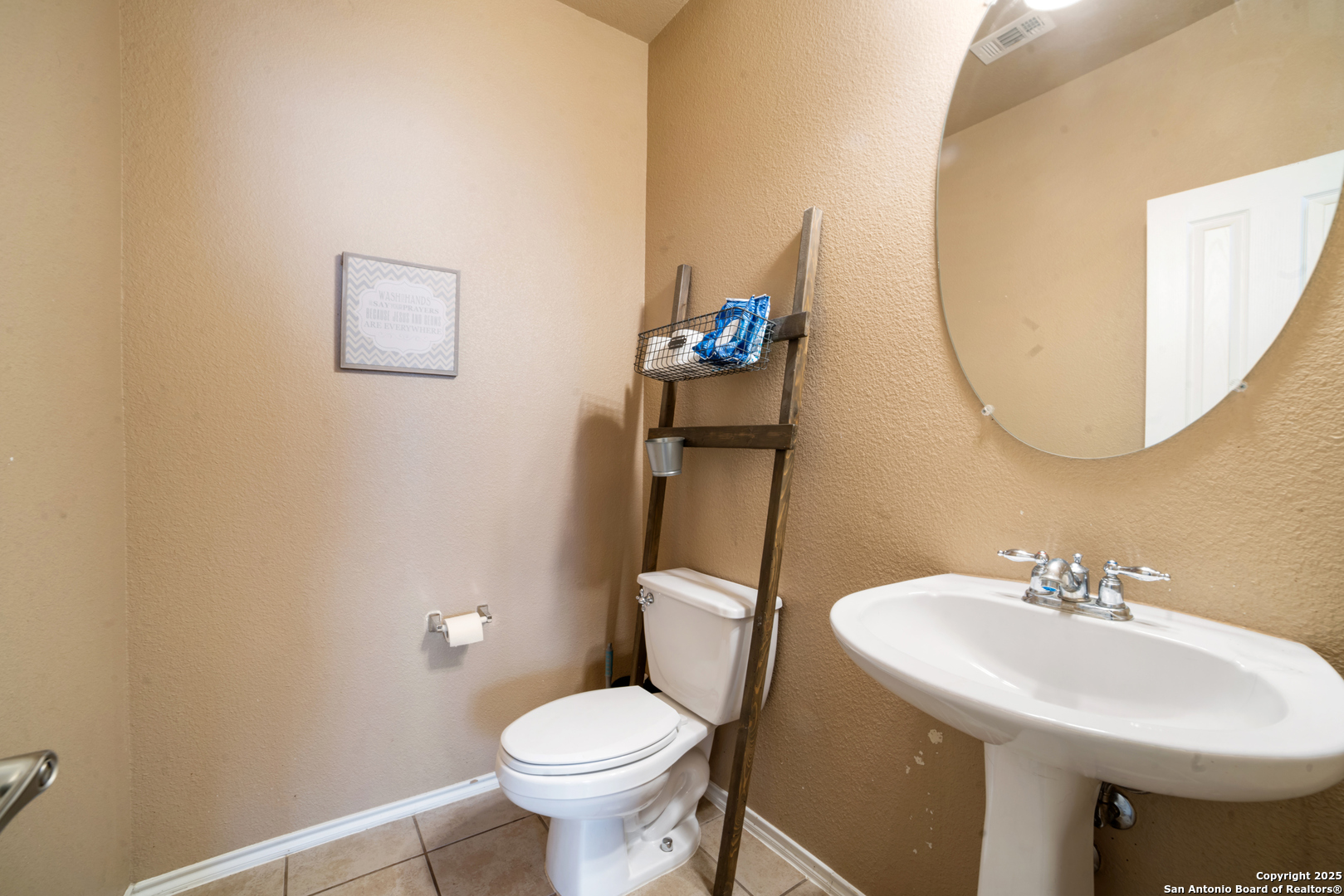 811 Point Springs San Antonio TX 78253