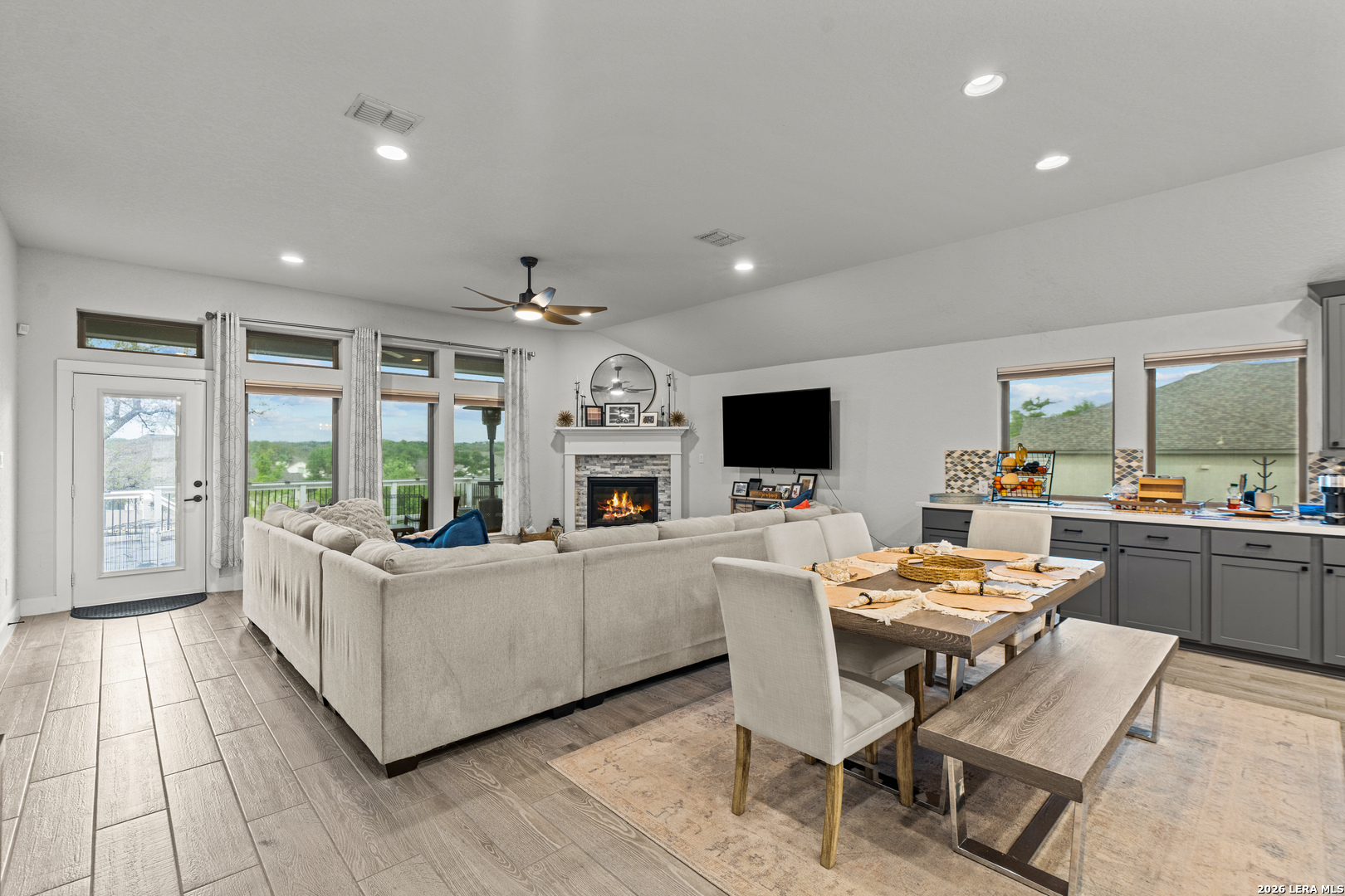 1102 Cadogan Squire San Antonio TX 78260