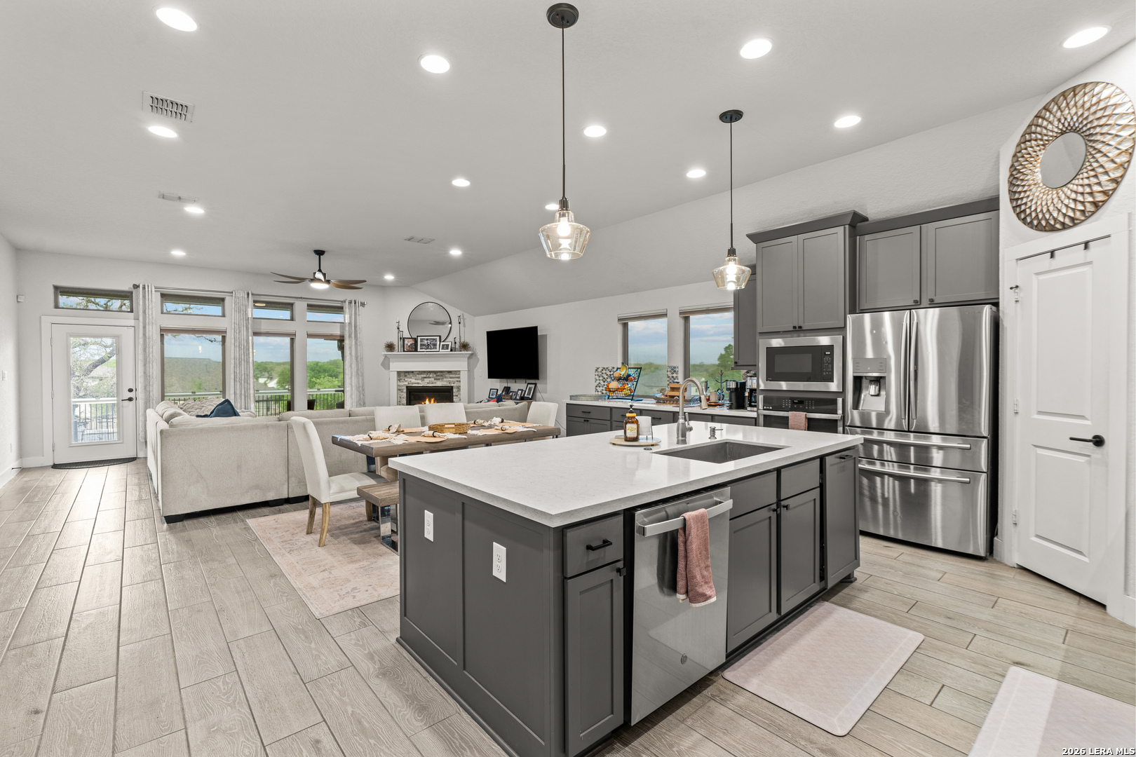1102 Cadogan Squire San Antonio TX 78260