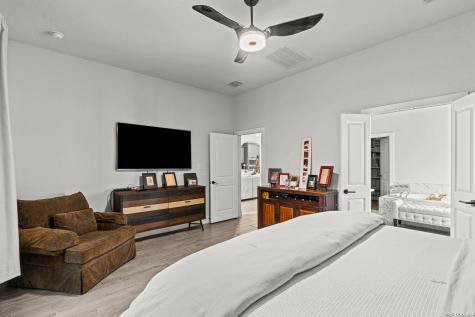 1102 Cadogan Squire San Antonio TX 78260