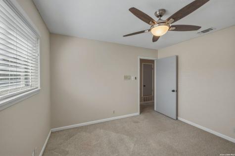 615 Amistad Boulevard Universal City TX 78148