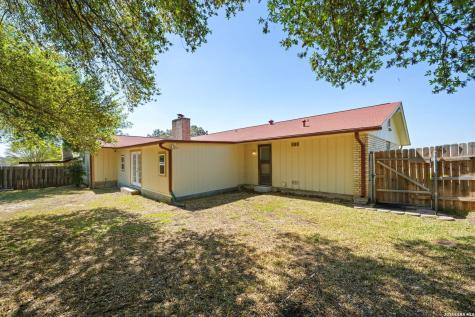 615 Amistad Boulevard Universal City TX 78148