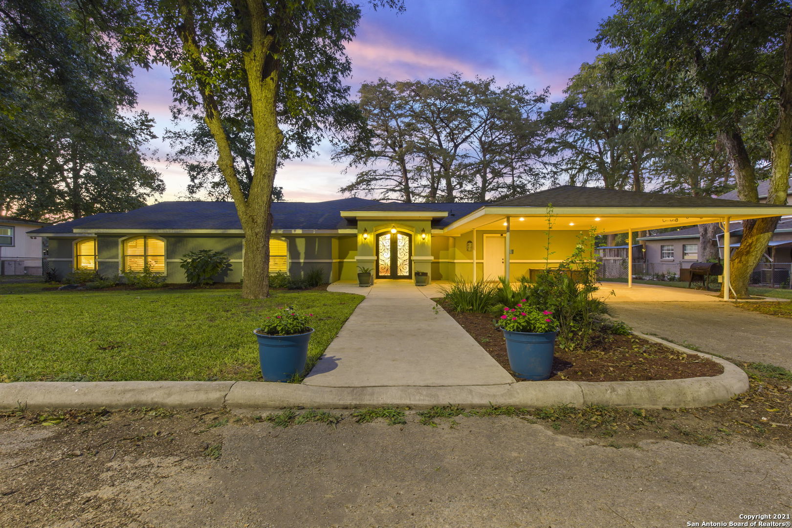 1317 E Zipp Road New Braunfels TX 78130