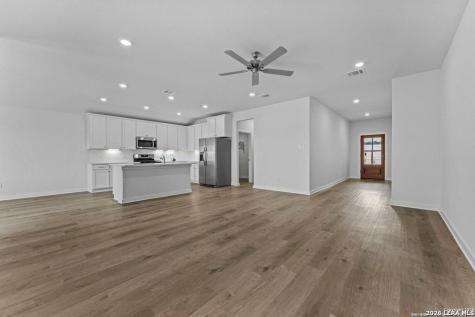 424 Salamander San Marcos TX 78666