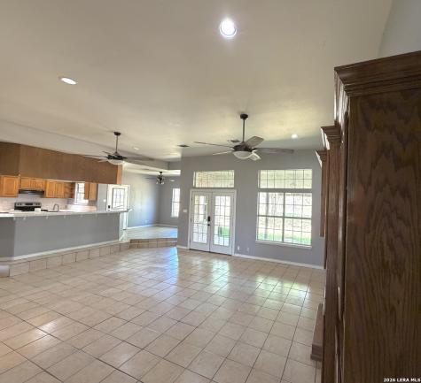 10565 Briggs Atascosa TX 78002