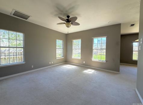10565 Briggs Atascosa TX 78002