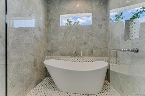 420 Lake Kingsland TX 78639