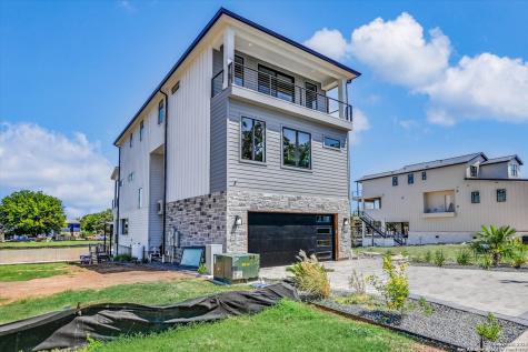 420 Lake Kingsland TX 78639