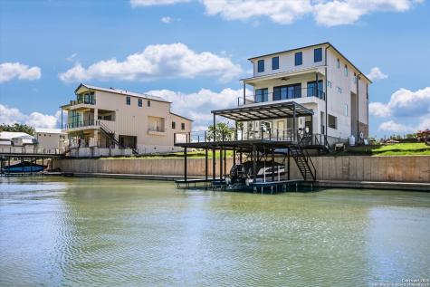 420 Lake Kingsland TX 78639