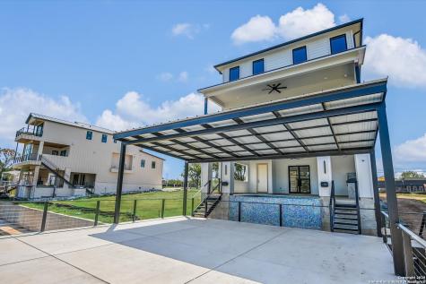 420 Lake Kingsland TX 78639