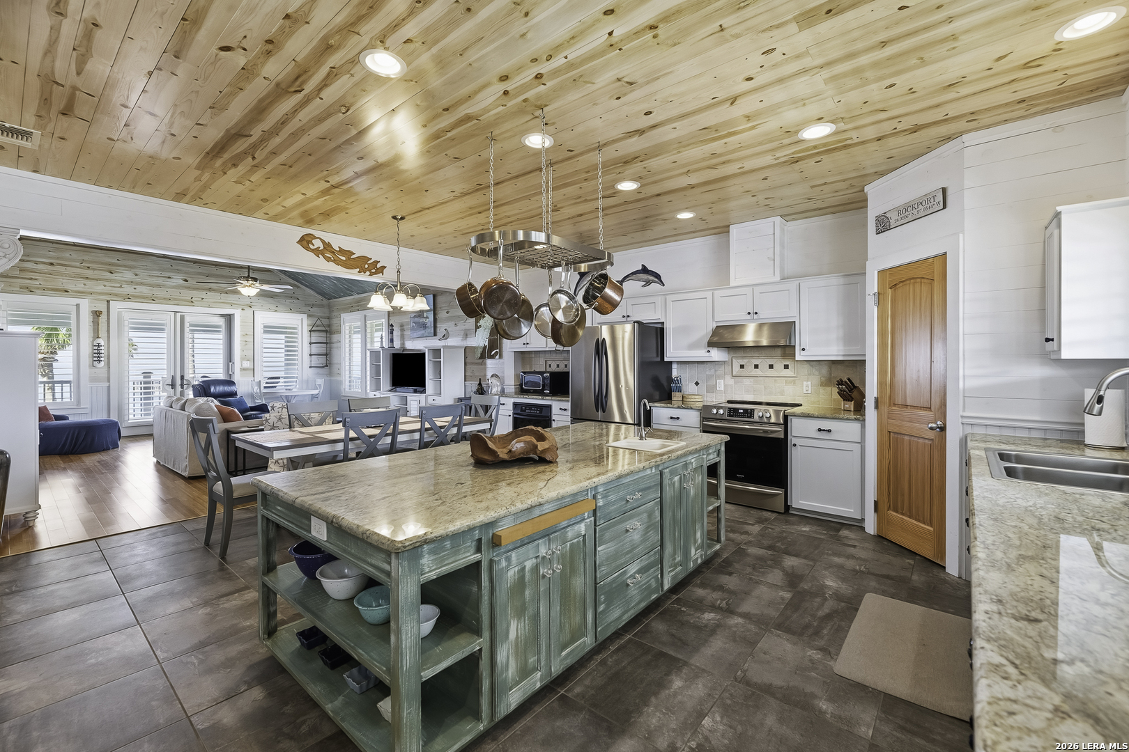 70 Copano Ridge Rockport TX 78382