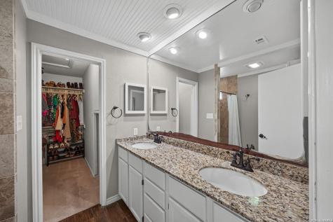 2310 Wilderness Hill San Antonio TX 78231
