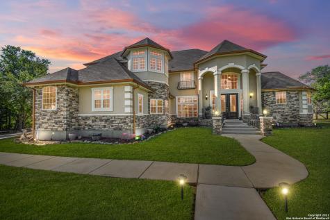 712 Private Road 3702 San Antonio TX 78253