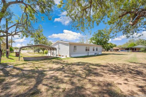 8489 Elmendorf Lavernia Elmendorf TX 78112