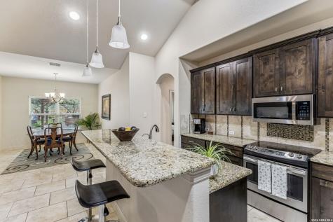 1284 Marlys Canyon Lake TX 78133