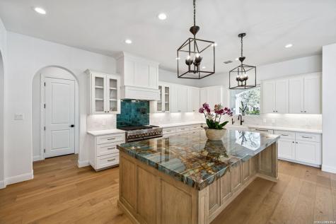 7006 Bluff Run San Antonio TX 78257