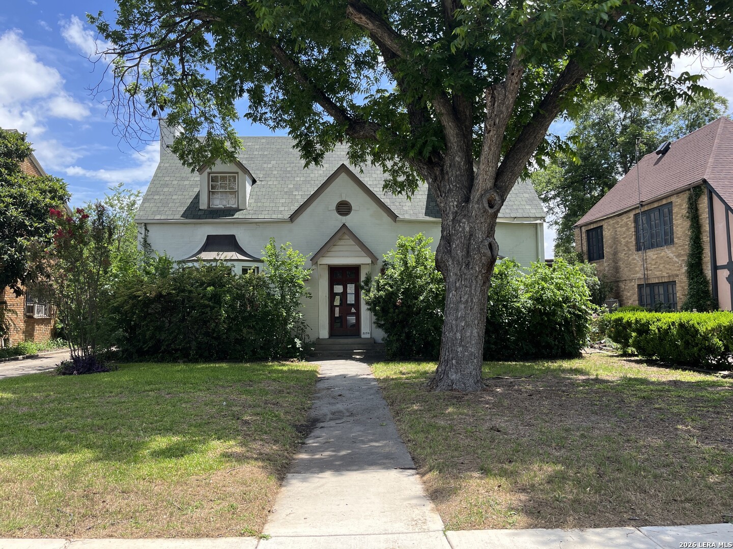 2154 W Kings Highway San Antonio TX 78201