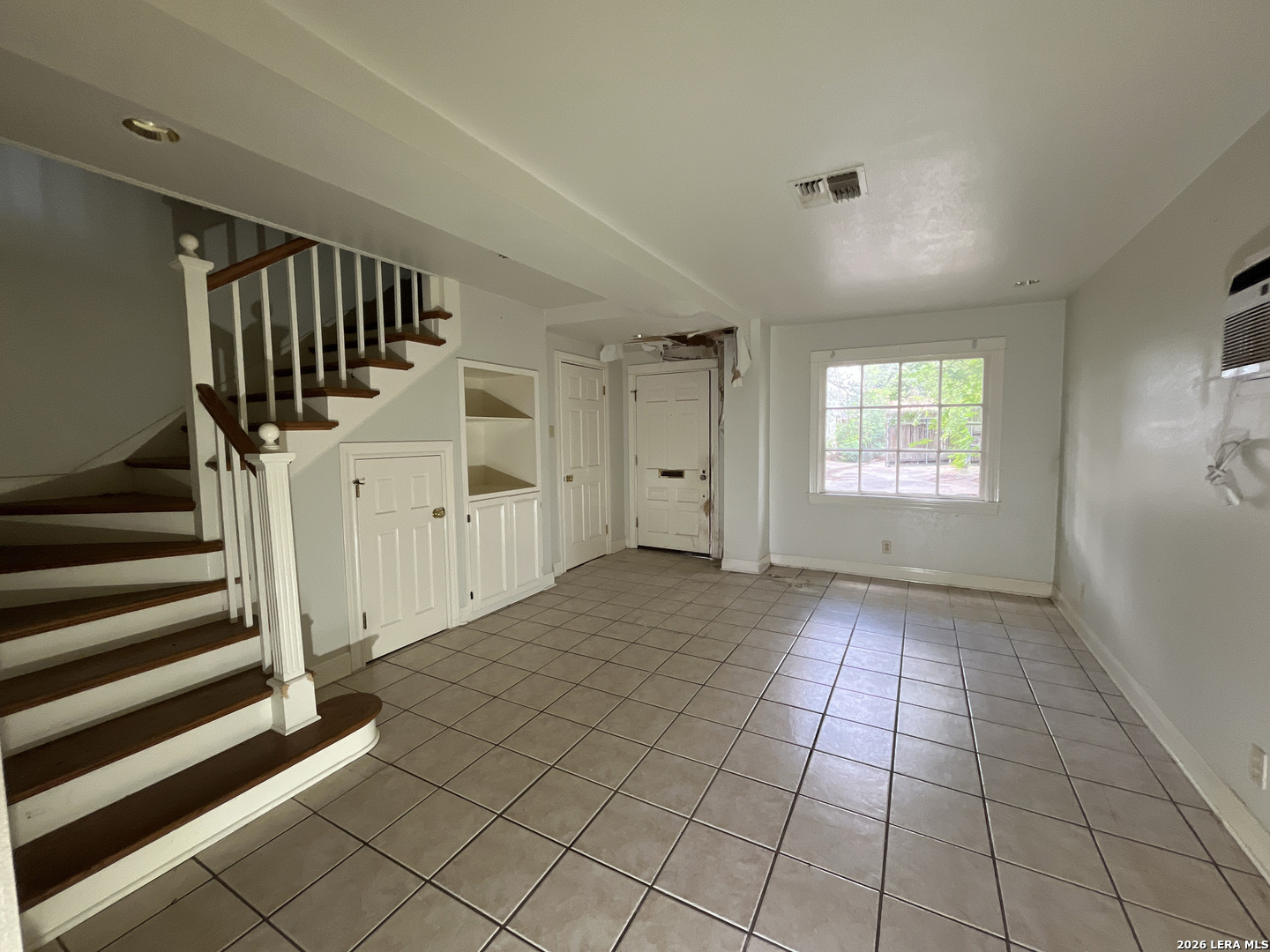 2154 W Kings Highway San Antonio TX 78201