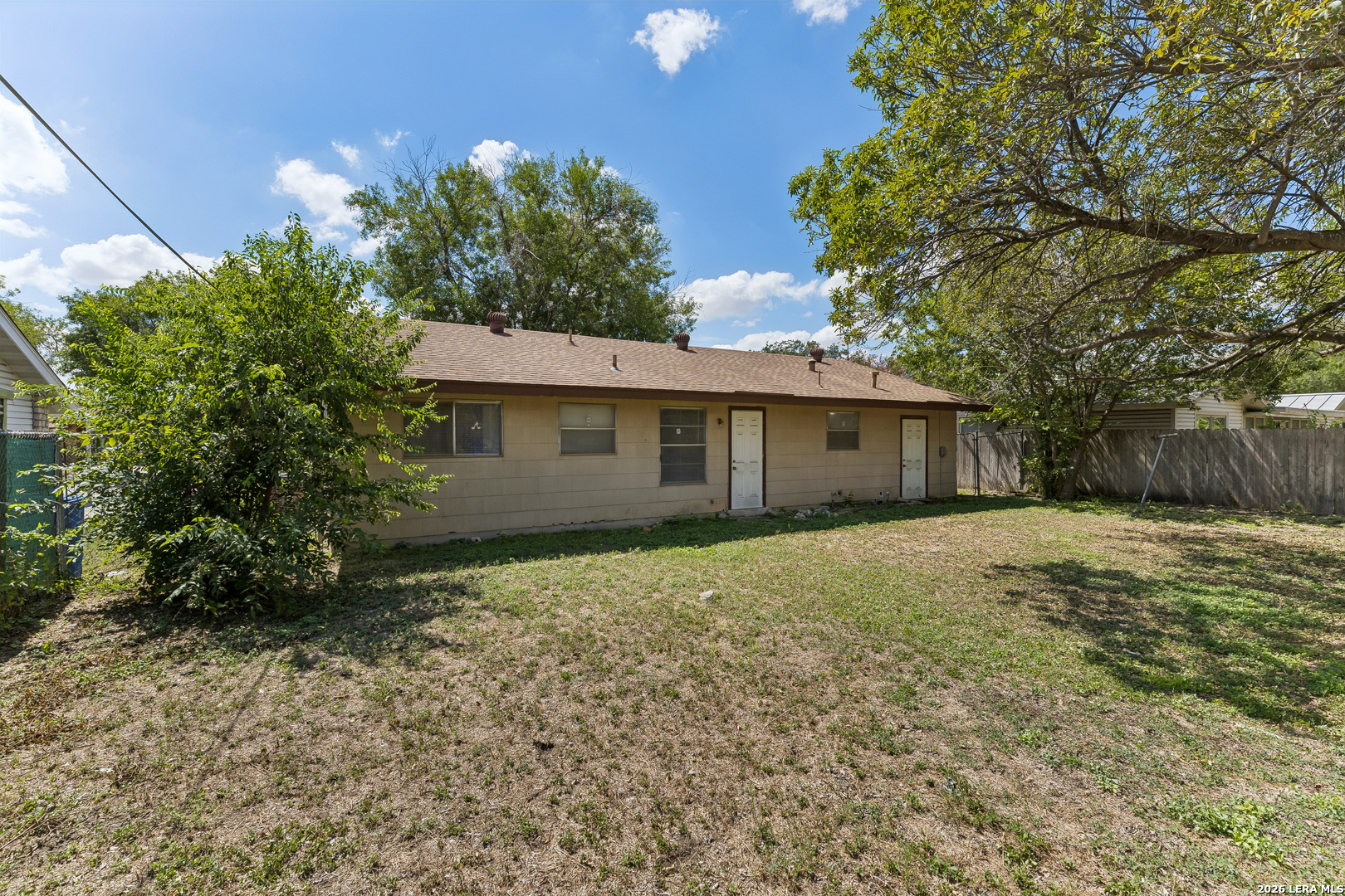 5143 Village Row San Antonio TX 78218
