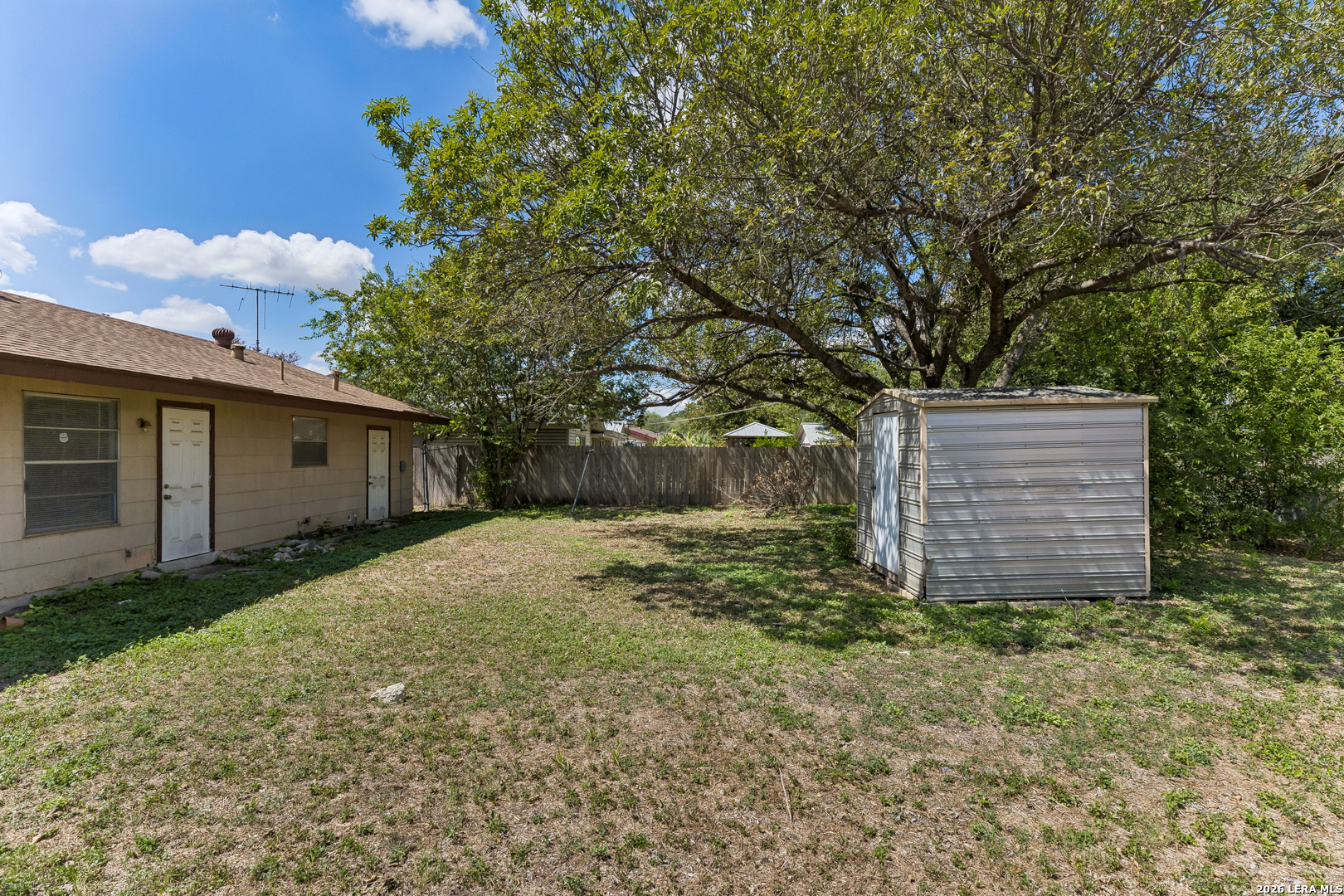 5143 Village Row San Antonio TX 78218