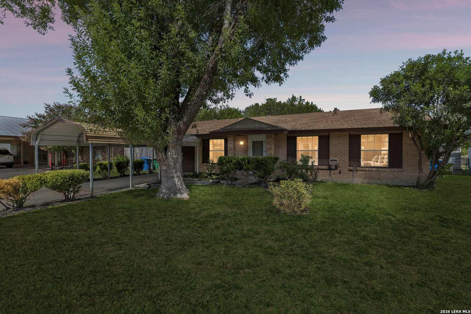 5143 Village Row San Antonio TX 78218