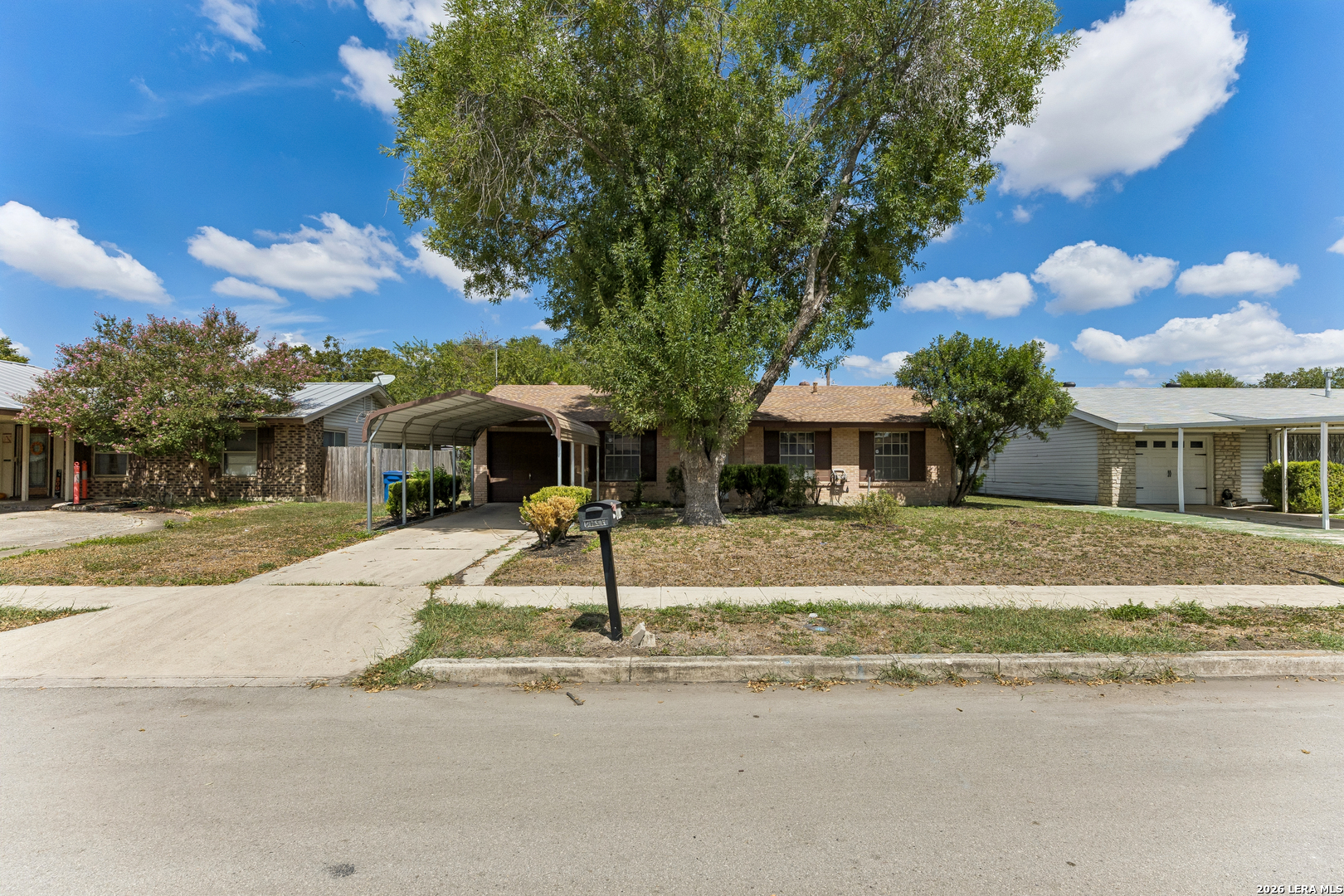 5143 Village Row San Antonio TX 78218