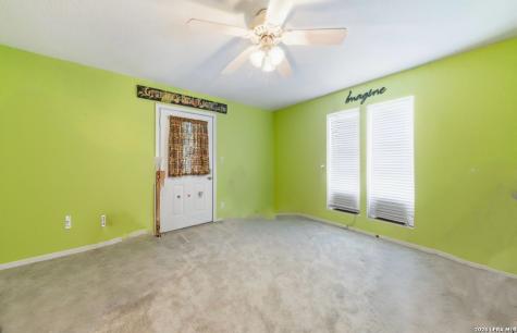 8017 Kenilworth Spring Branch TX 78070