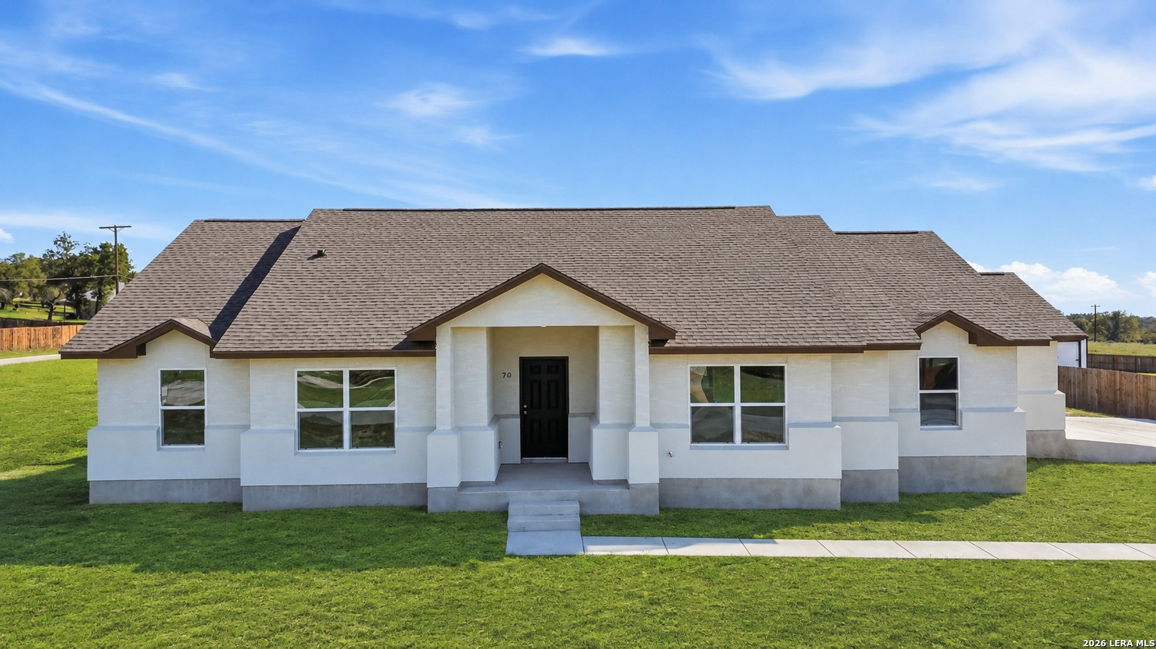 70 Log Cabin Way Poteet TX 78065