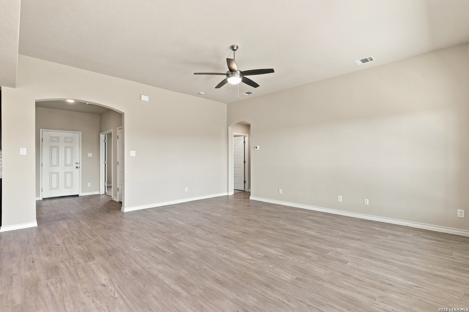 70 Log Cabin Way Poteet TX 78065
