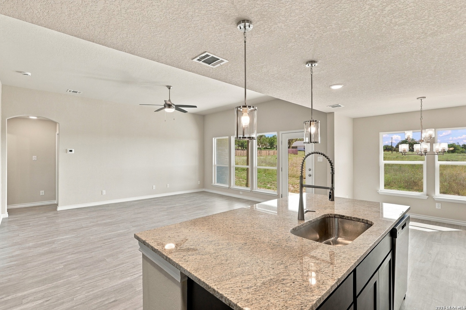 70 Log Cabin Way Poteet TX 78065
