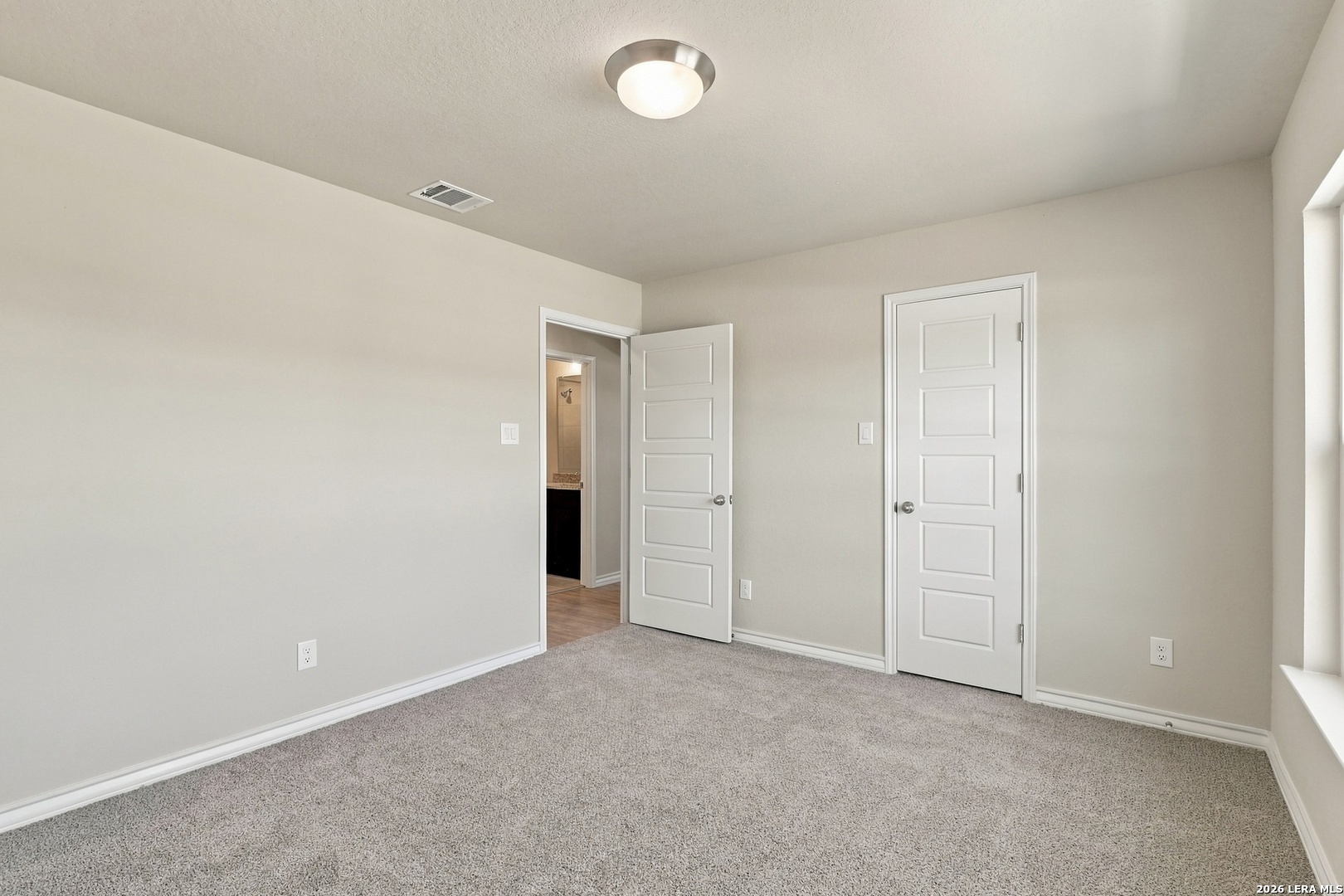 70 Log Cabin Way Poteet TX 78065