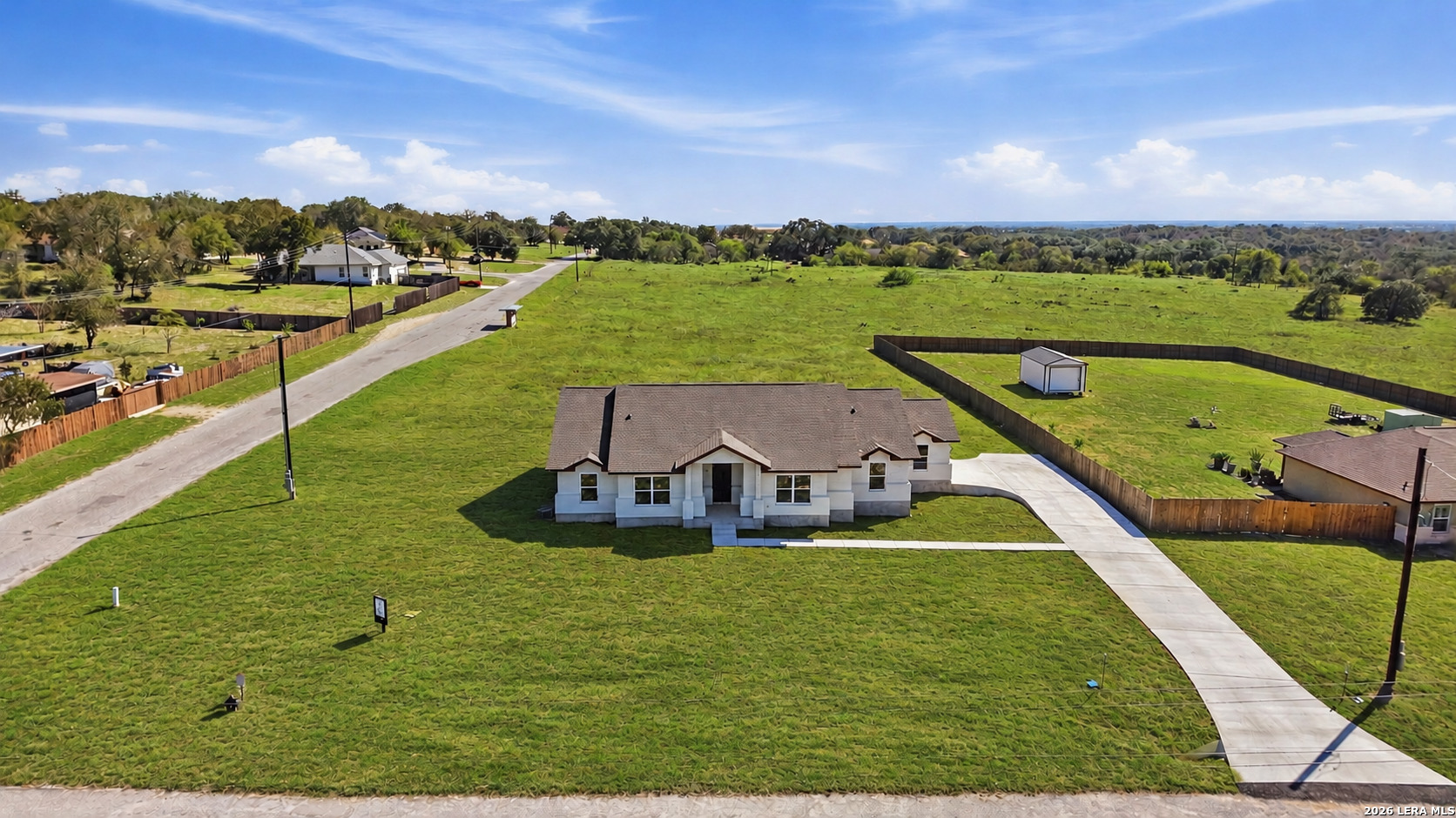 70 Log Cabin Way Poteet TX 78065