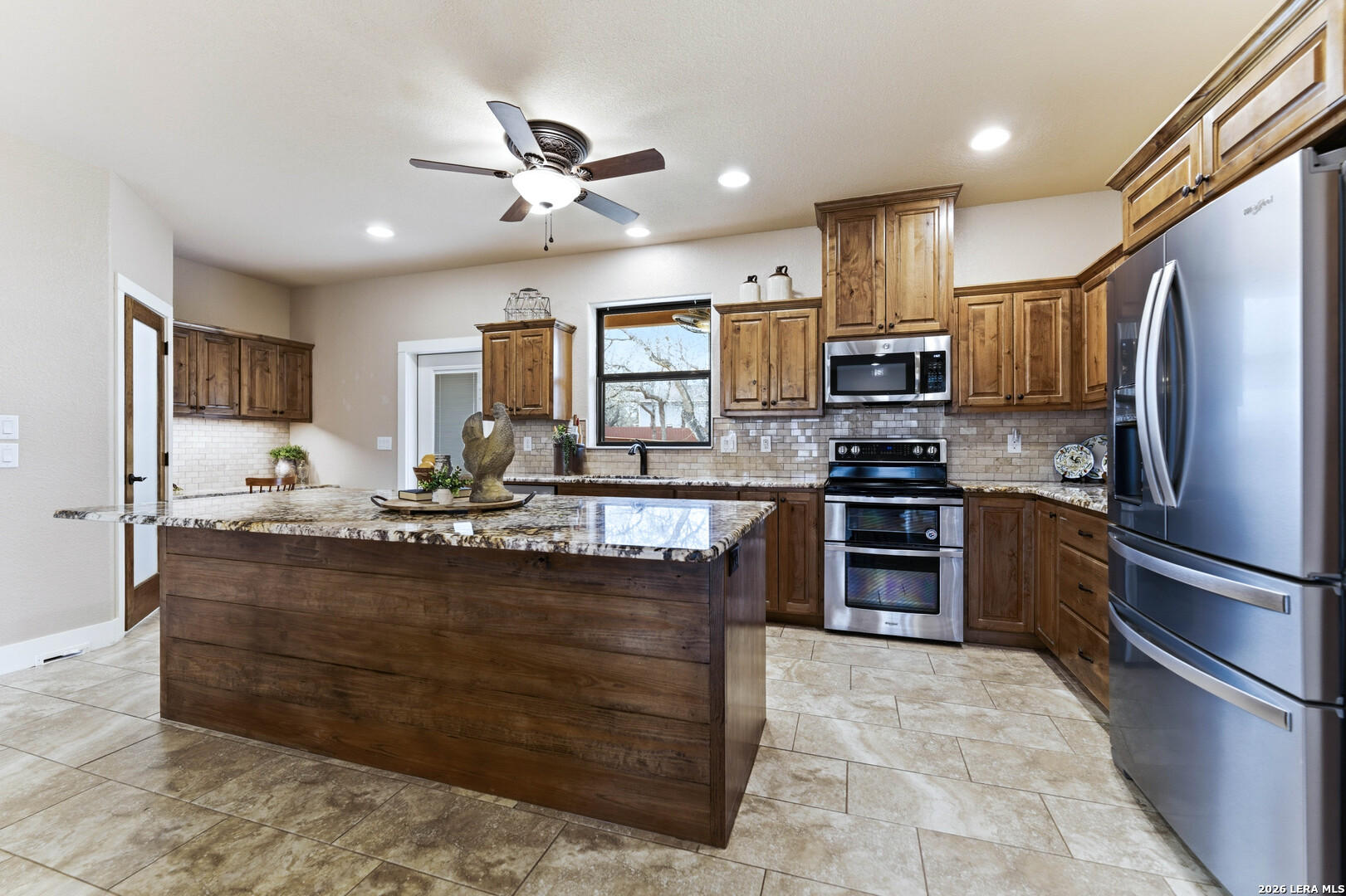 203 Champions Boulevard ( Two Homes ) La Vernia TX 78121