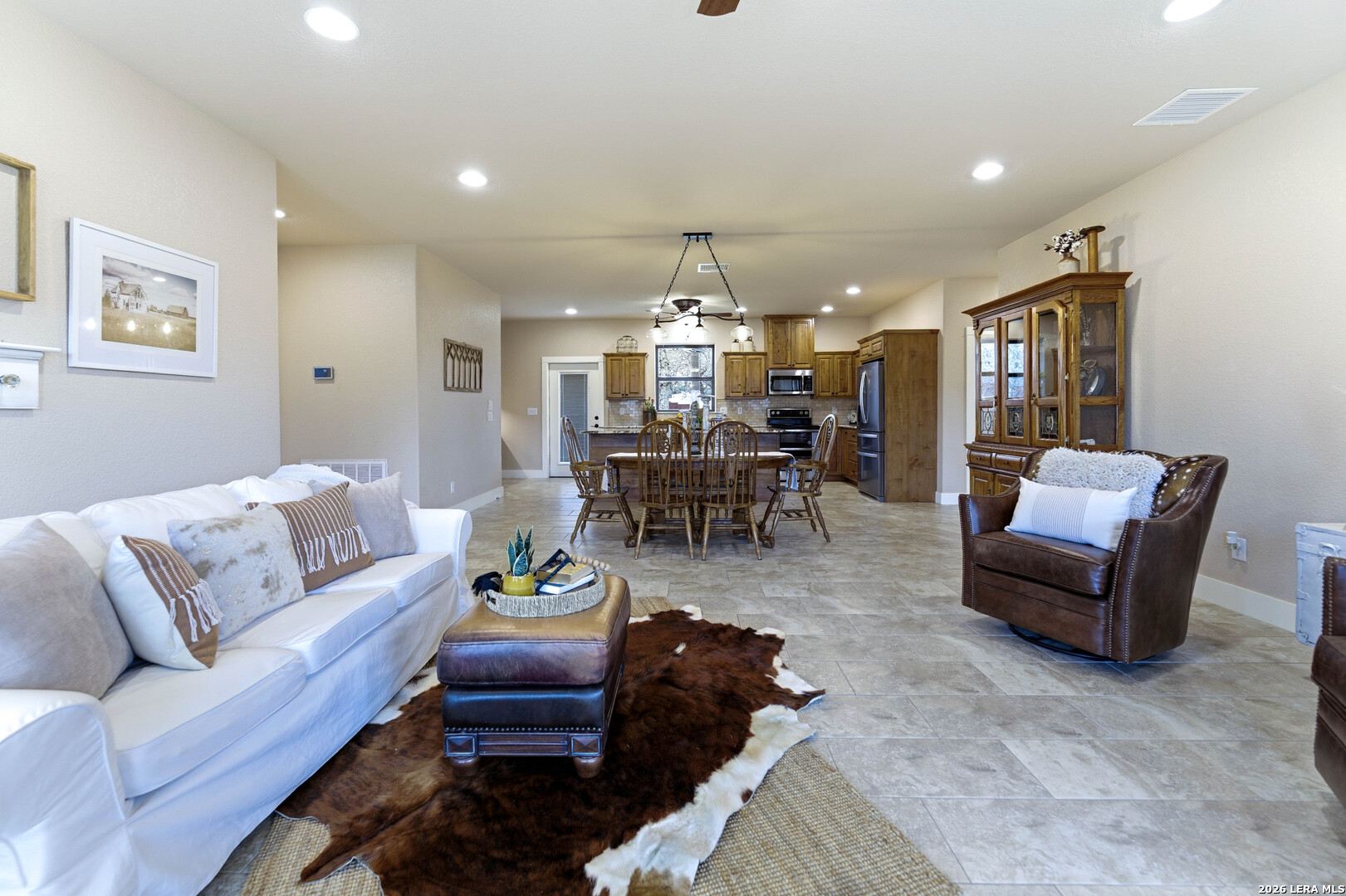 203 Champions Boulevard ( Two Homes ) La Vernia TX 78121