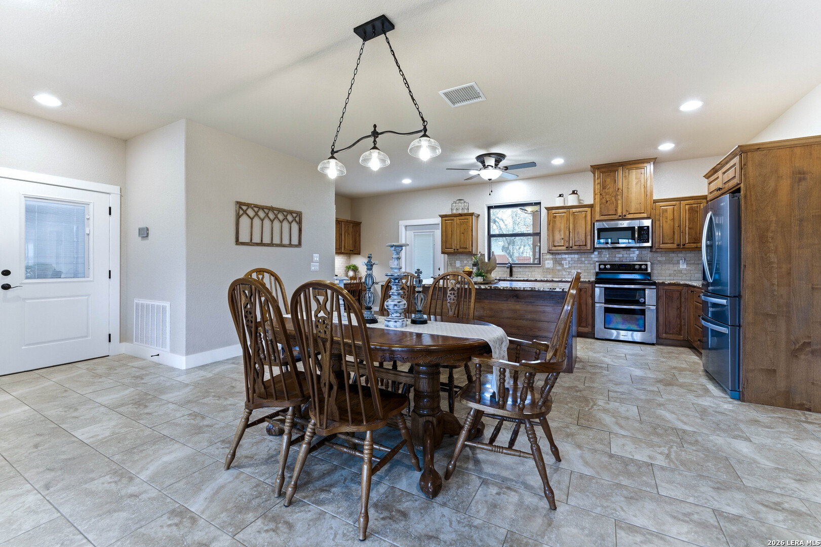 203 Champions Boulevard ( Two Homes ) La Vernia TX 78121